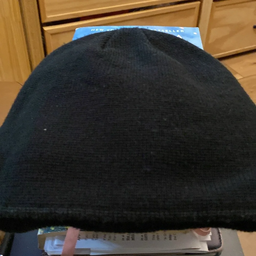 Beanie cap by Tommy Hilfiger - Picture 2 of 4
